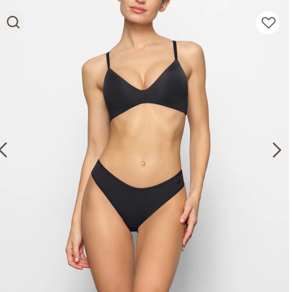 BNWT wireless tshirt demo bra in onyx - Picture 1 of 3